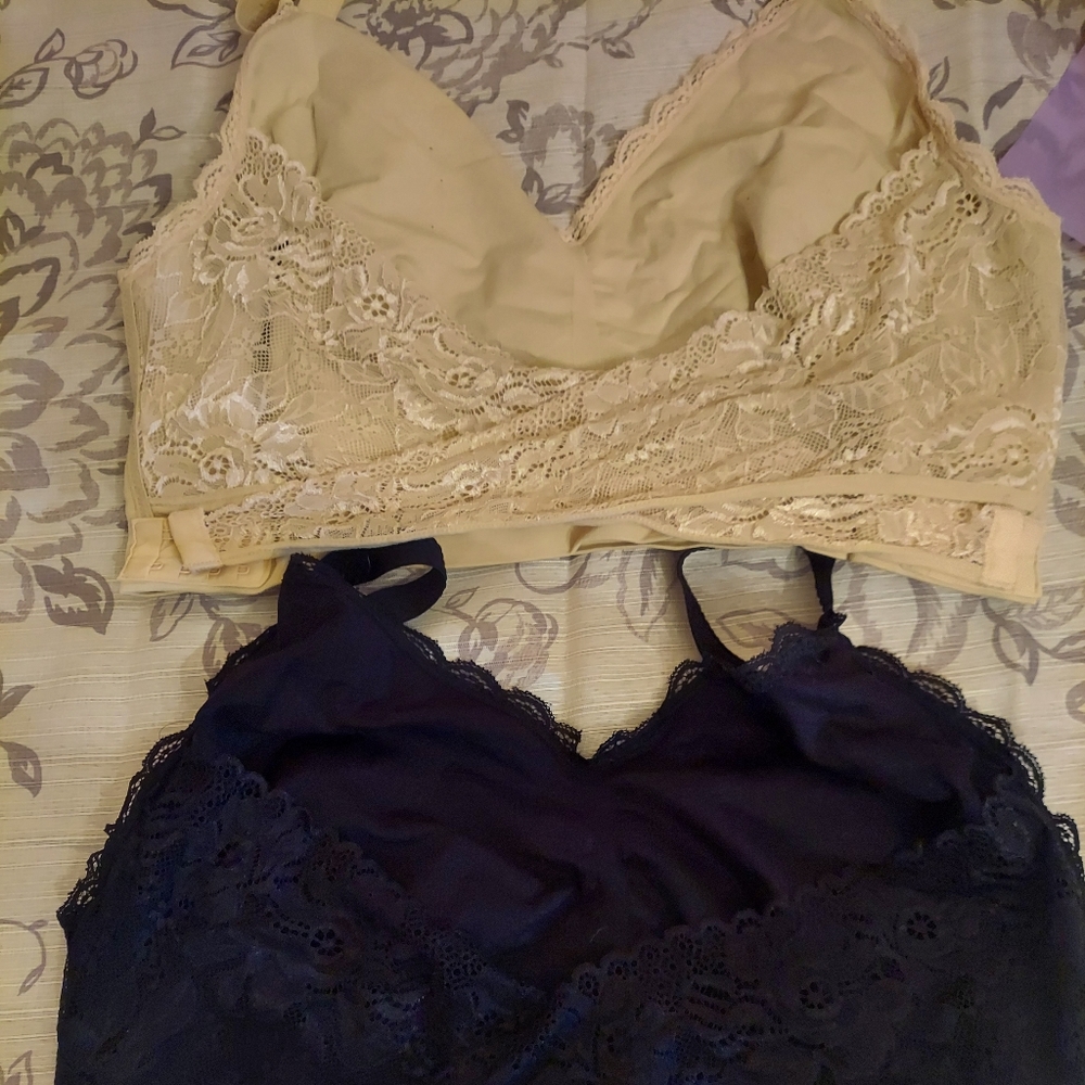 2 Comfy Corset bra's 4X. These are SOLD I don't know how to delete it?